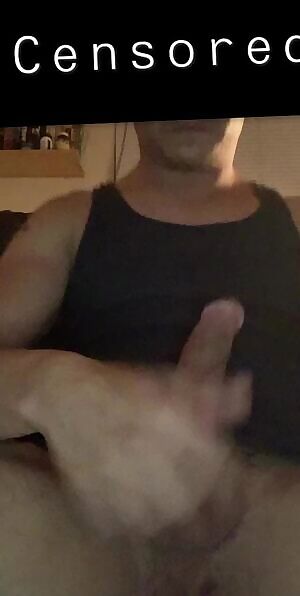 Monster cock jerk alert 🚨. DMs open