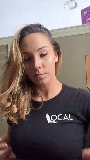 Sasha reveal and jiggle