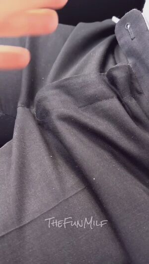 I’m the passenger princess that you want on your roadtrips! [GIF]