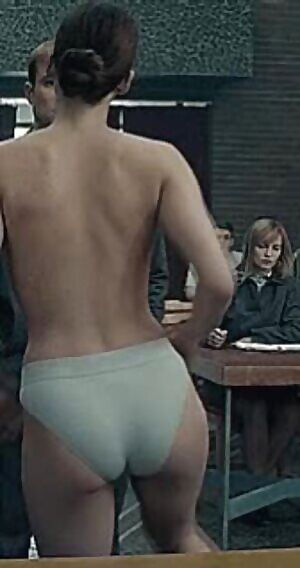 Jennifer Lawrence's ass deserve rimming.