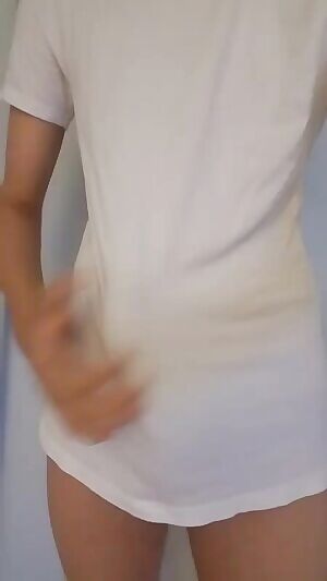 Thought I'd try this again in a tighter t-shirt.