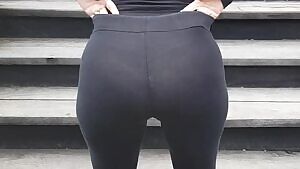 Black leggings Black panties Big Ass 🍑 xx 54yo  🇦🇺💞