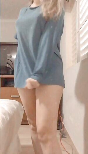 Hello ooks! a little nervous about this one! i‘ll probably delete it soon 😳 hope you enjoy it 🙈