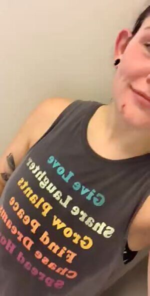 Flashing at the gym ✨