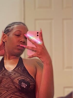 Betacuck Babe Domme Ebony Fishnet