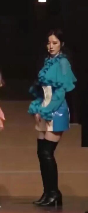 I-DLE - Shuhua - That curve!