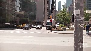 Hanna Orio - Naked on the streets