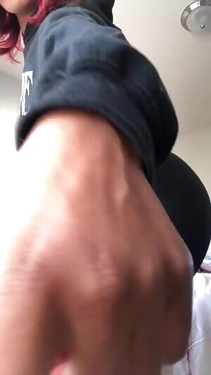 I be damned 🙄🍑