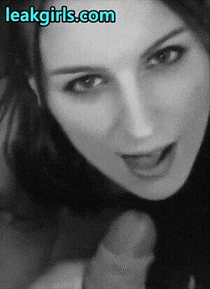 facial on gorgeous brunette or redhead