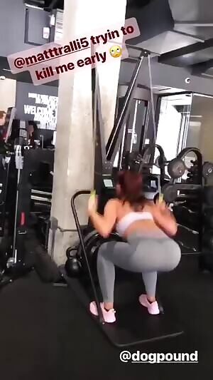 Danielle Moinet round booty