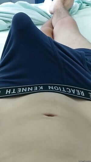 Morning wood in action 😍