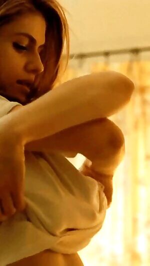 New take on an Alexandra Daddario classic