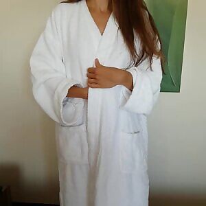 It's not even Friday yet, but here's a full frontal flash in motion.