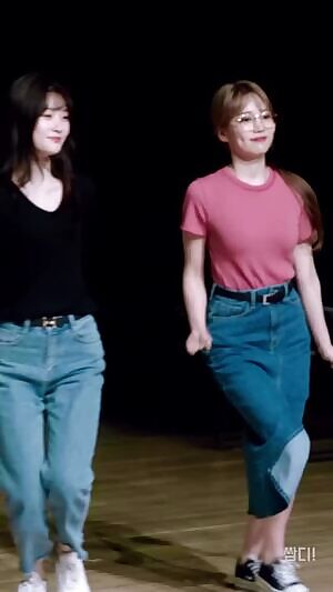 DIA - Jueun bouncies