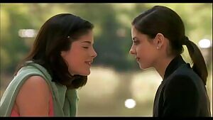 Sarah Michelle Gellar & Selma Blair - Cruel Intentions