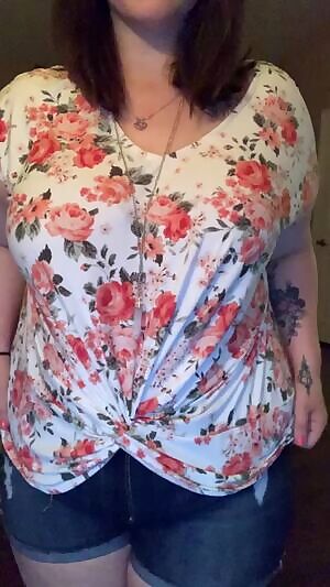 Tipsy, so why not post this 👅💦