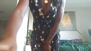 My reaction this morning when I realized it's a stat holiday today ! Bisous à tous and thank you all for the support and love 🥰 Enjoy and happy Canada day 🇨🇦