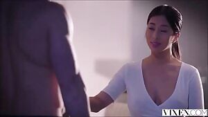 Jade Kush - I Need This!