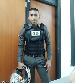 Police Packing Serious D