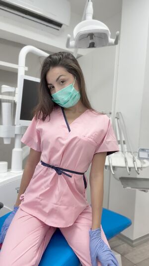 Real Tease Amateur Babe Brunette Dentist