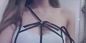 would love to watch u edge for me as I dance around naked for u snapchat: aliyahxbt