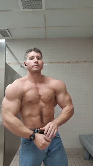 Hot Guys Amateur Bodybuilder Femboy Findom