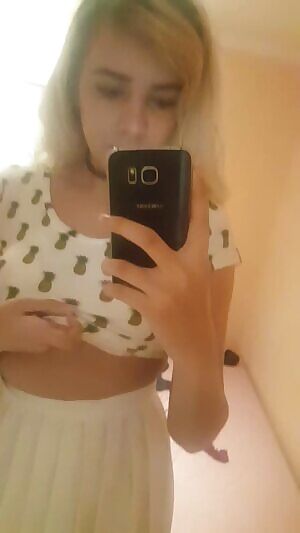 Seeing as you guys liked my flash yesterday ;) come check me out