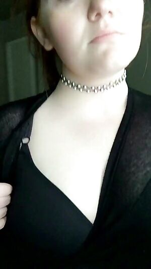 My new friendgirl gave me some cute chokers. This one is my fav!