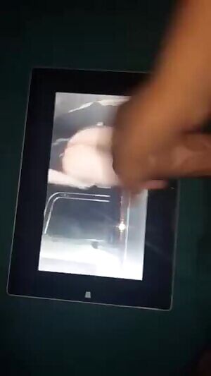 Proof that my bbc friend cums a ton for me 🥰💁🏻‍♀️