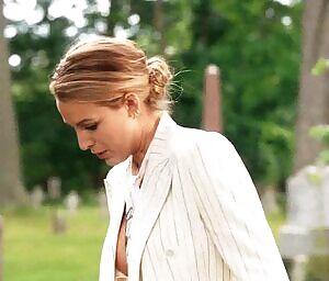 Blake Lively nipslip in A Simple Favor