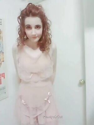 I'm an itty bitty girl :)