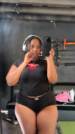 Hips Don't Lie Big Tits Boobs