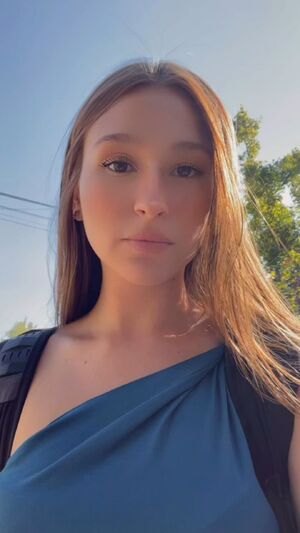 Selfies Amateur Babe Cute OnlyFans