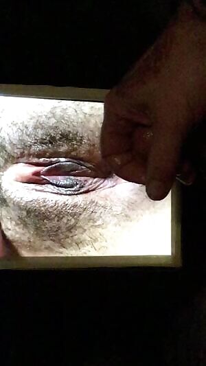 13 big creamy slo mo pumps for this grooly pussy !! Kik me at same username for your tribute