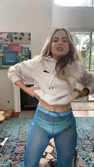 JoJo Levesque boob slip on Instagram live