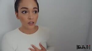 Ginebra Bellucci, Jordi El Nino Pola – The Scarlet Locker