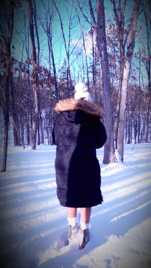 Cold & Snow Amateur Black Boobs