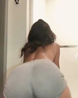 Brittany Renner shaking her ass