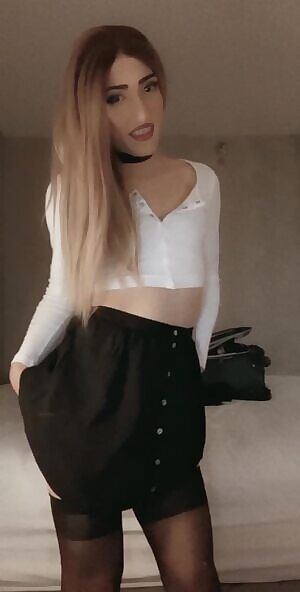 someone take me dancing!? 🥺🥰