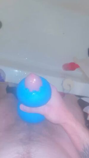 Male Pissing Jerk Off Masturbating Pee