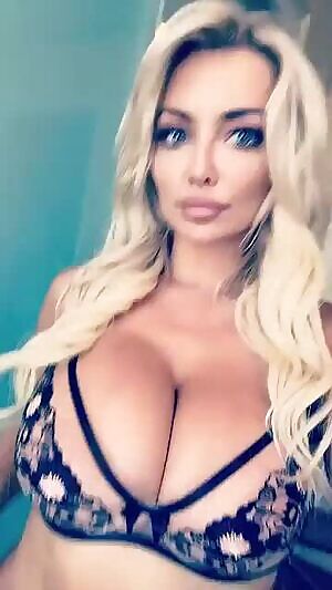 I can’t stop jerking to Lindsey Pelas after stroking it with a bud
