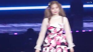 TWICE Dahyun Sexy Dance