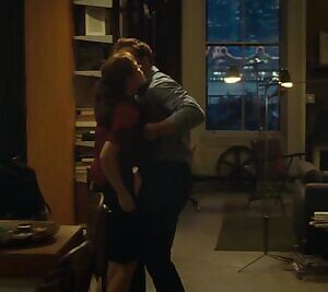 Rachel McAdams panties plot in 