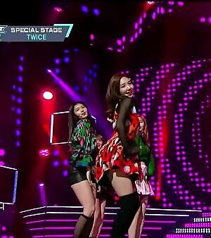 Twice - Sana & Nayeon