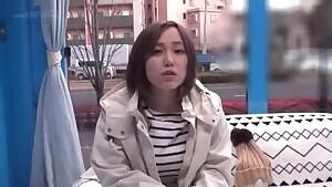 Picking Up A Kind-Hearted Girl With Big Tits And Having Her Possess The Body Of An Amateur Guy!