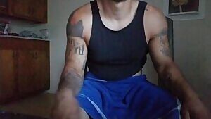 Wait till my towel comes off 😌