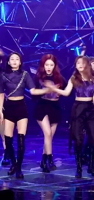 LOONA - Hyunjin, Heejin, Kim Lip