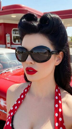 Makeup Fetish Brunette Glasses Lipstick pinup