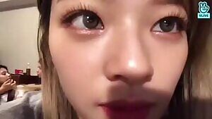 TWICE - Jeongyeon Kiss