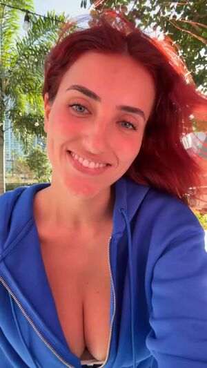 Thick Redheads Big Tits Cleavage Red Hair